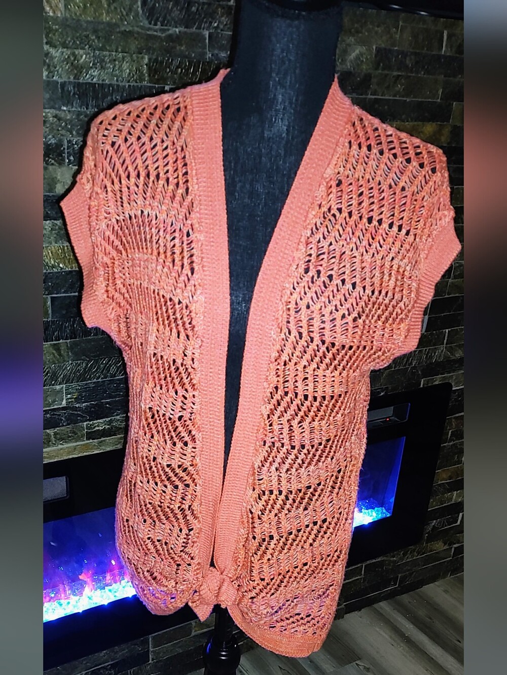 Women's Coral Knit Open-Front Sweater Vest Size Medium